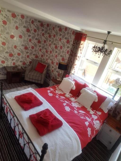 No6 High Street Apartment *